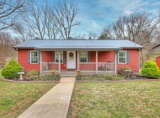 840 Hafner Rd, Charlotte, TN 37036