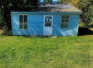 1434 S Pearce St, Owosso, MI 48867