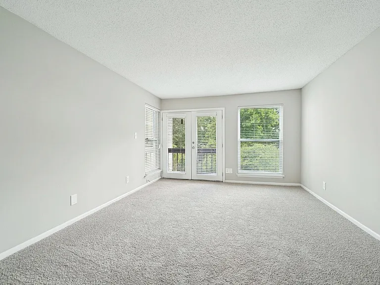Hills at Hoover Apartments — Photo 5