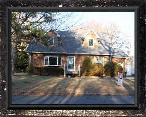 1st image of 305 Annapolis Ln