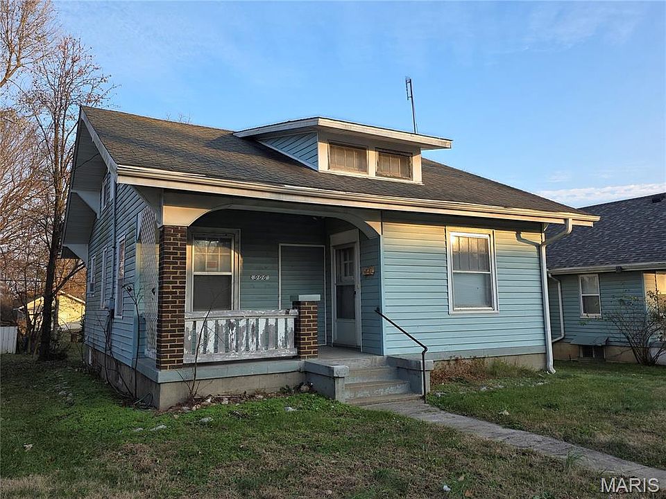 1st image of 906 S Ellis St