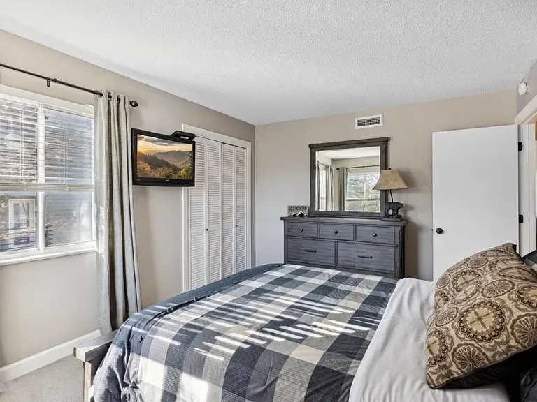 1260 Ski View Dr — Photo 13