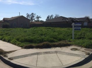 403 W Cameron St, Hanford, CA 93230
