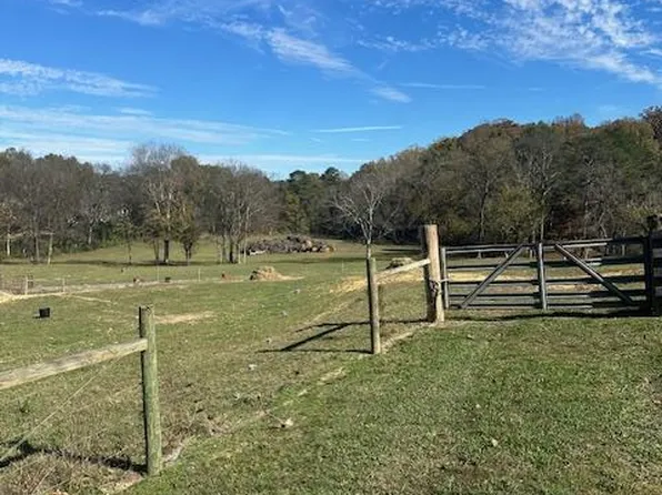 185 Cedar Ridge Rd SE, Dalton, GA 30721