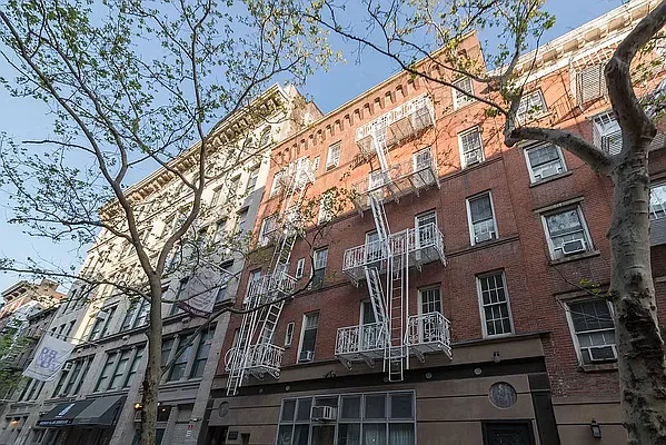 Rented by REAL New York | media 27