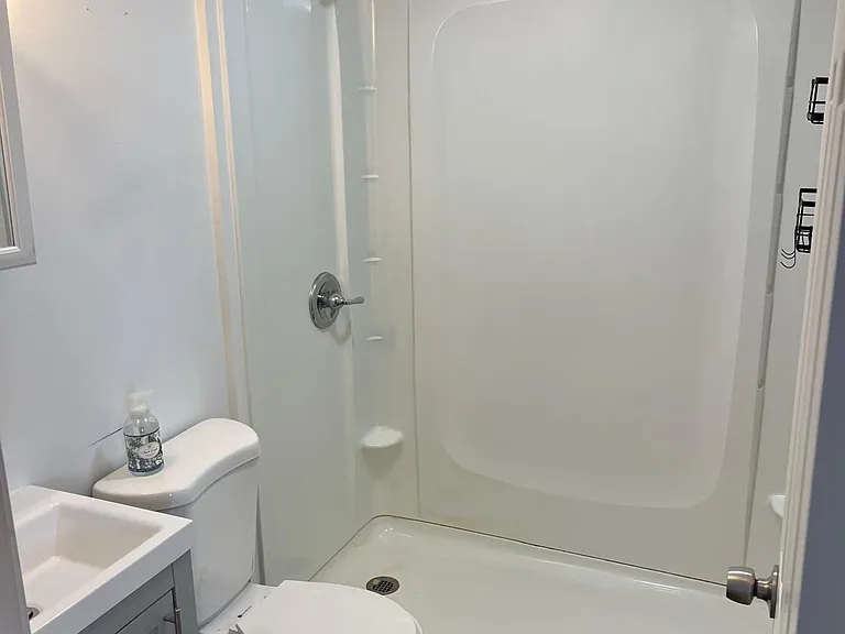 26 Edgeworth St #1 — Photo 4