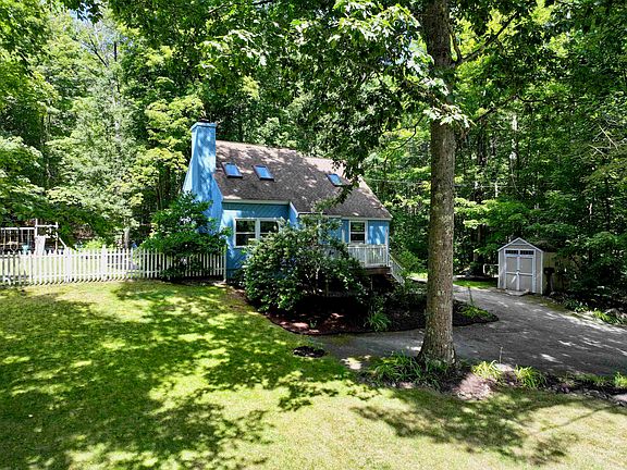 4th image of 285 Colby Road