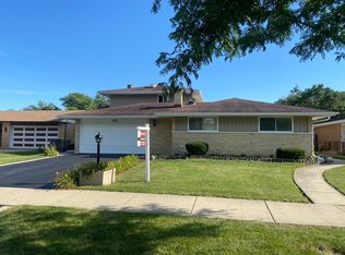 461 Lance Dr, Des Plaines, IL