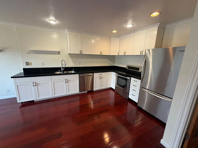 3423 Catalina Ave — Photo 6