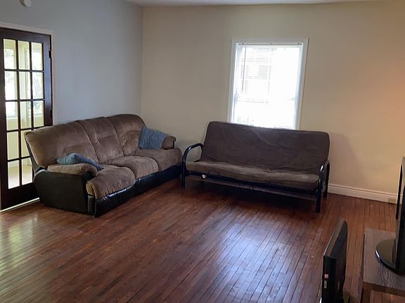5th image of 728 E Pleasant Run Parkway North Dr