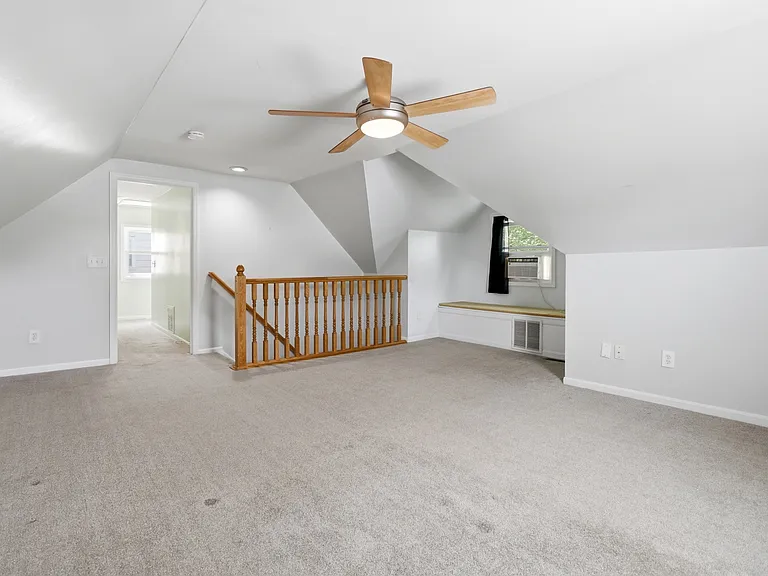 8330 Wexford Ave — Photo 18
