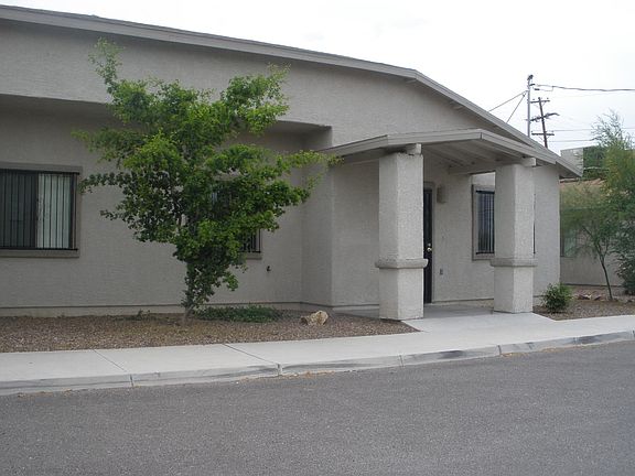 2nd image of 3235 N Stone Ave Unit 2
