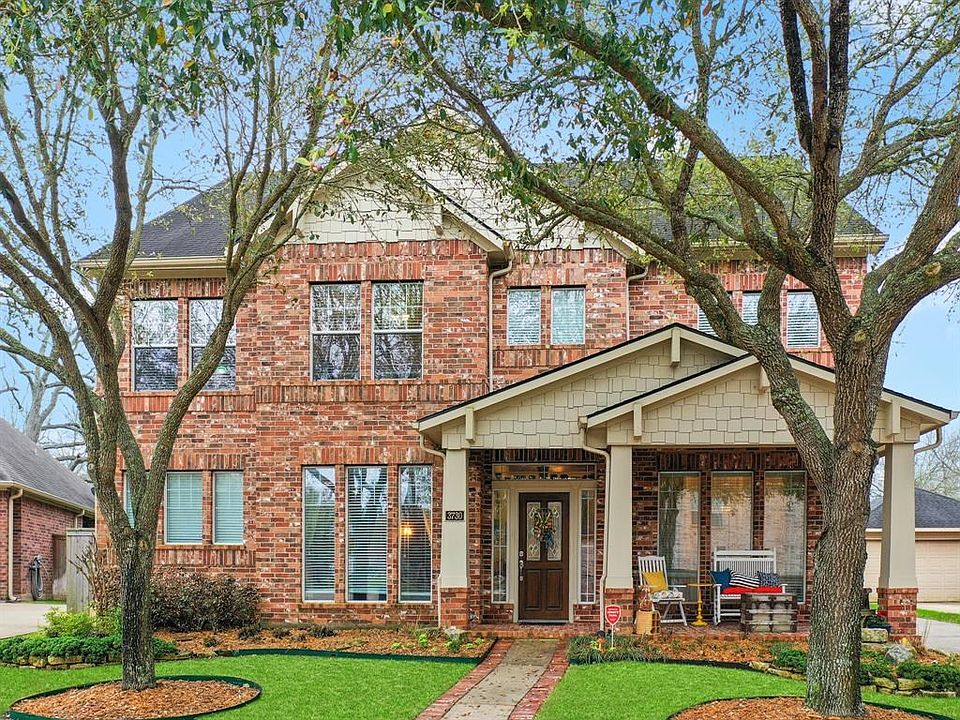 1st image of 3730 Arundel Gardens Ln