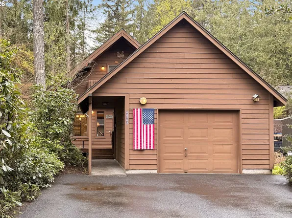 65252 E Alpine Way, Rhododendron, OR 97049