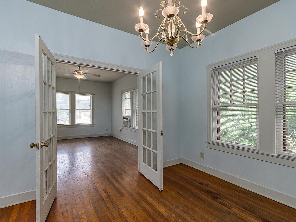 1st image of 1214 E 52nd St #B