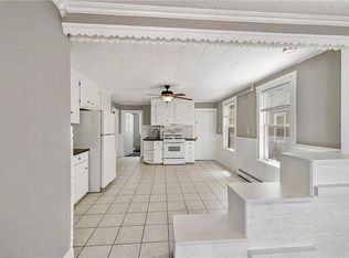 289 Mowry St #1, Woonsocket, RI 02895