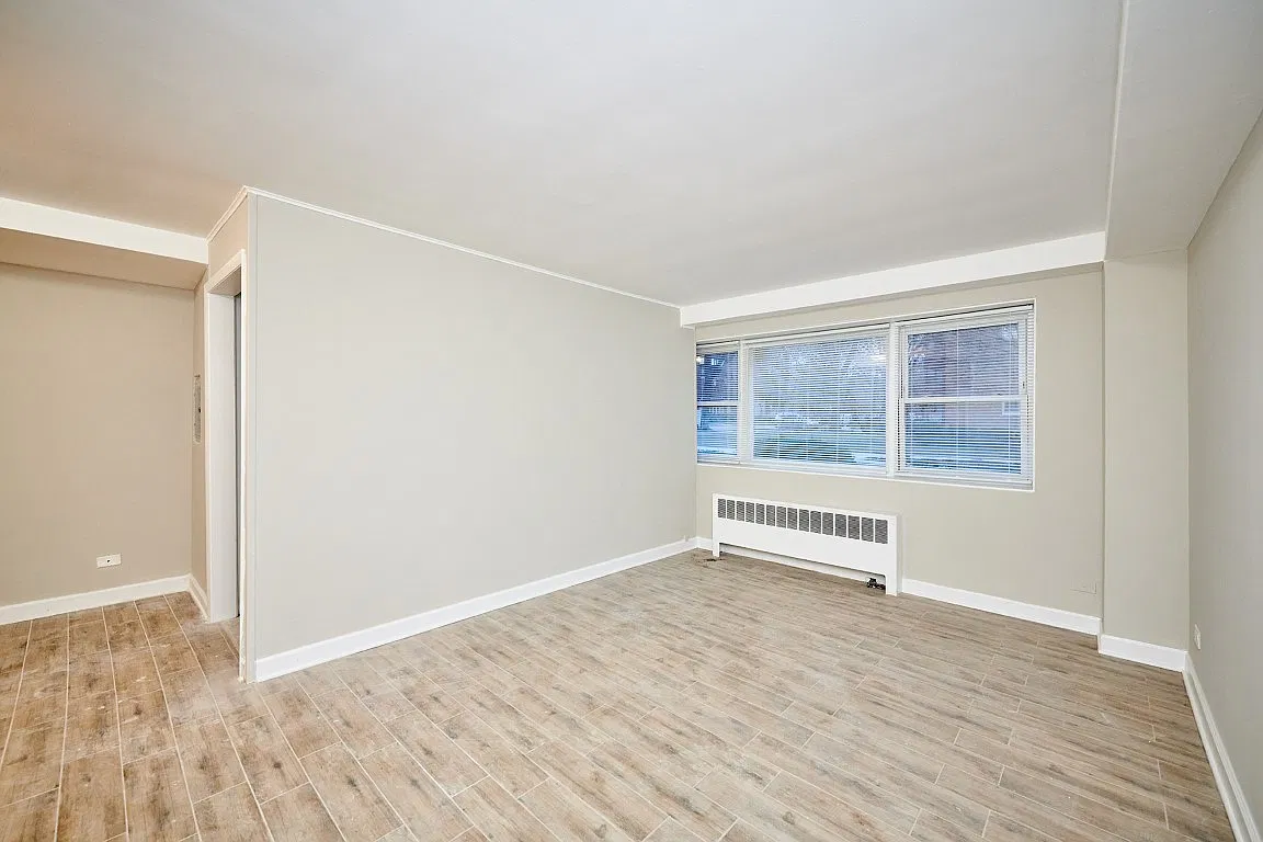 2 bed, 1200 sqft, $1,500 — Photo 3