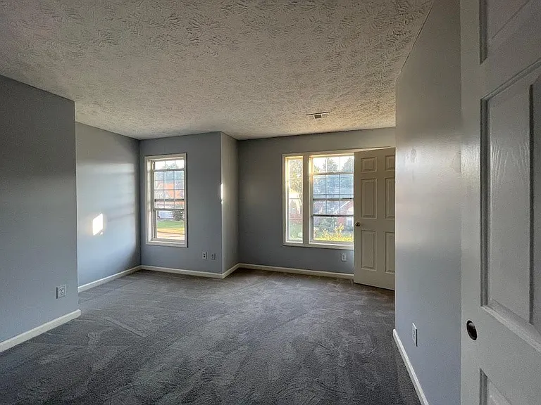 3979 Berwick Farm Dr — Photo 5