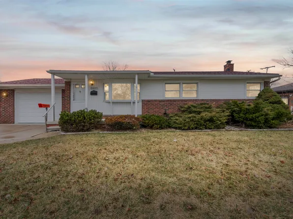 23227 Linne St, Clinton Township, MI 48035