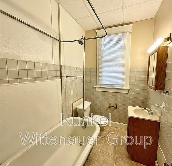 907 N Church St — Photo 9