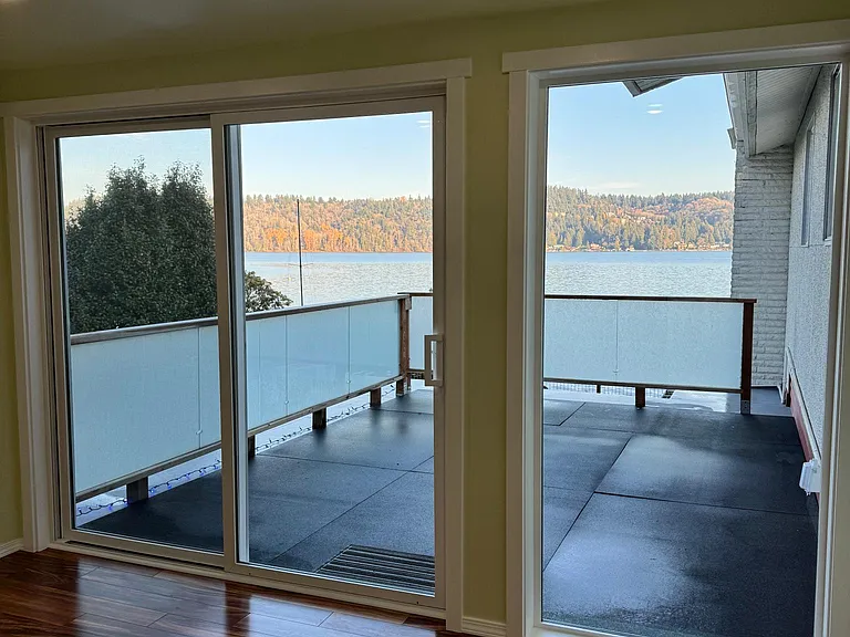 Private Lake View Exterior Deck
