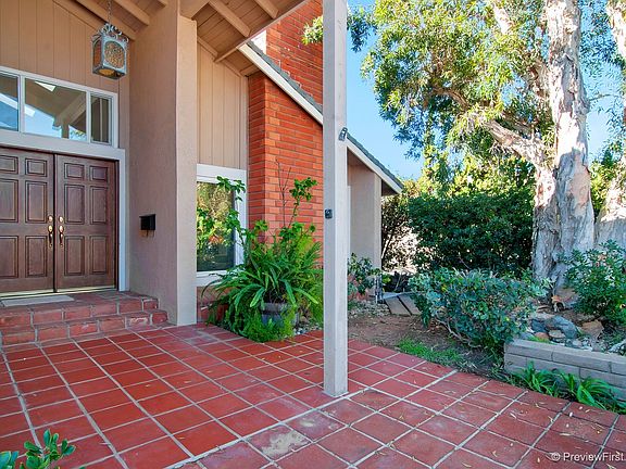 3rd image of 10691 Vista Valle Dr
