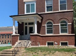 4563 Chouteau Ave, Saint louis, MO 63110
