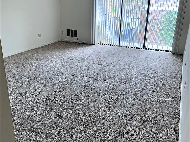Claybourne Apartments — Photo 19