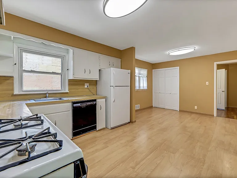 36 Benton Rd — Photo 17