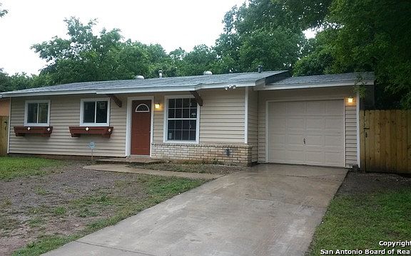 2nd image of 607 Canyonwood Dr