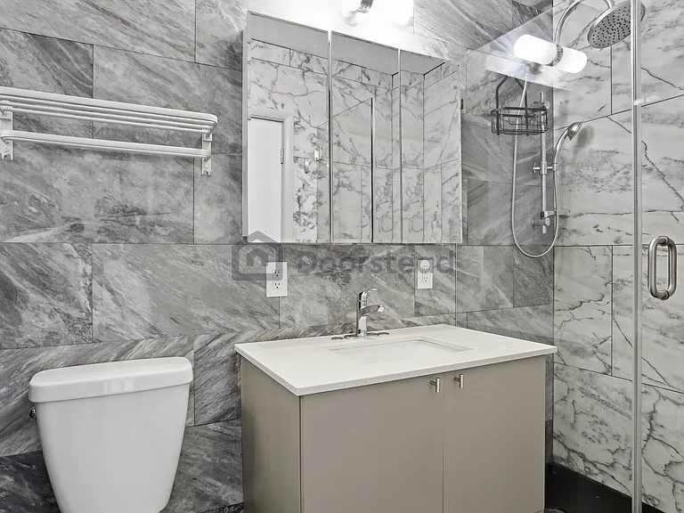 850 NE 13th St #9 — Photo 19