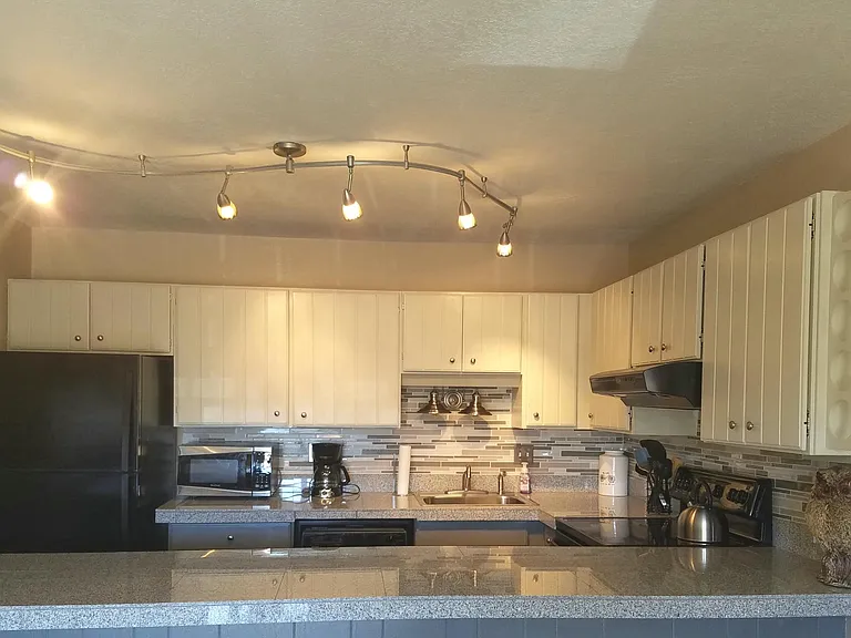 1163 Straight Creek Dr #202 — Photo 1