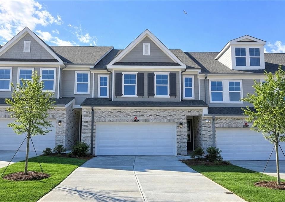 1st image of 6125 Molo Ln #670