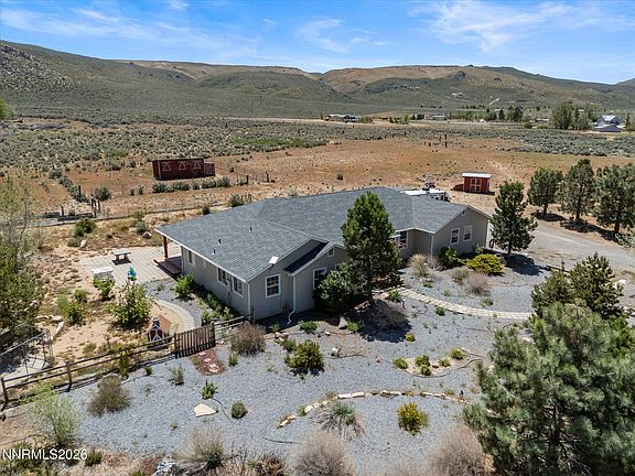 2nd image of 60 Horseshoe Cir