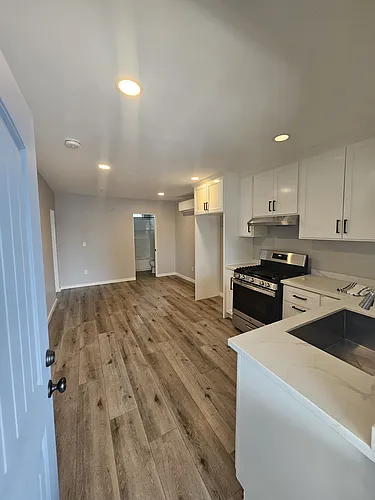 10318 S Figueroa St #10318 Photo 1