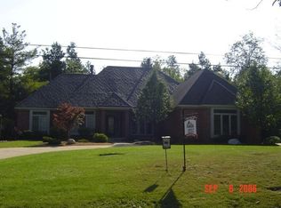 7700 Allen Rd, Clarkston, MI 48348