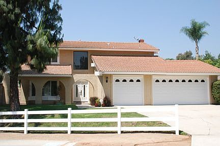2nd image of 1401 N San Dimas Ave