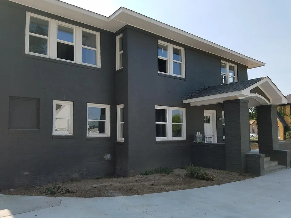 1210 NW 13th St #UPSTAIRS
