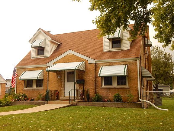 2nd image of 116 N Caryl Ave
