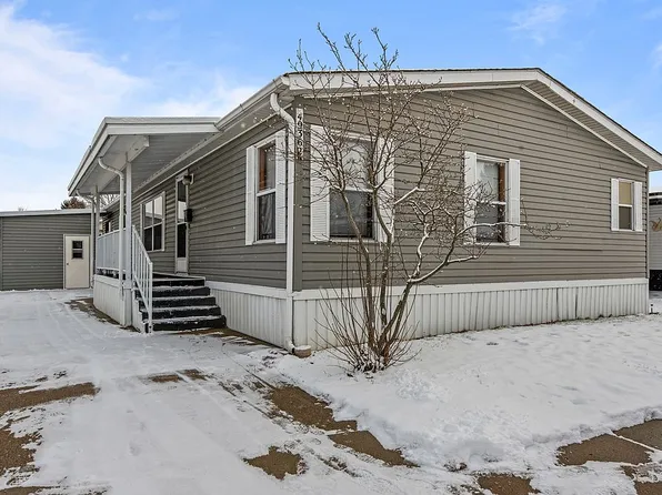 49362 Wildwood Ct, Shelby Township, MI 48315