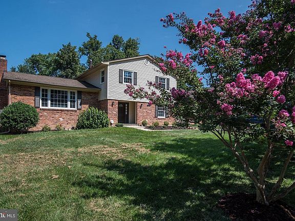 2nd image of 9811 Brixton Ln