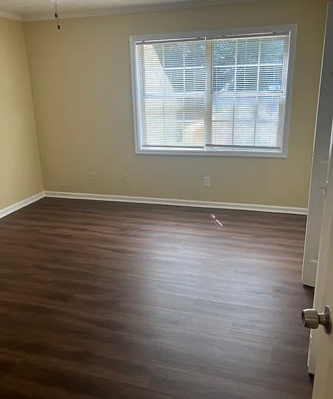 7157 Williamsburg Dr — Photo 7