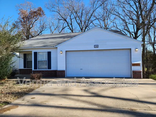 1308 Spring St, Bentonville, AR 72712