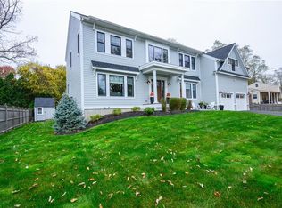 7 Blount Cir, Barrington, RI 02806
