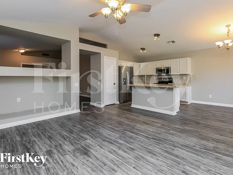 4732 E Mountain Vista Dr — Photo 5