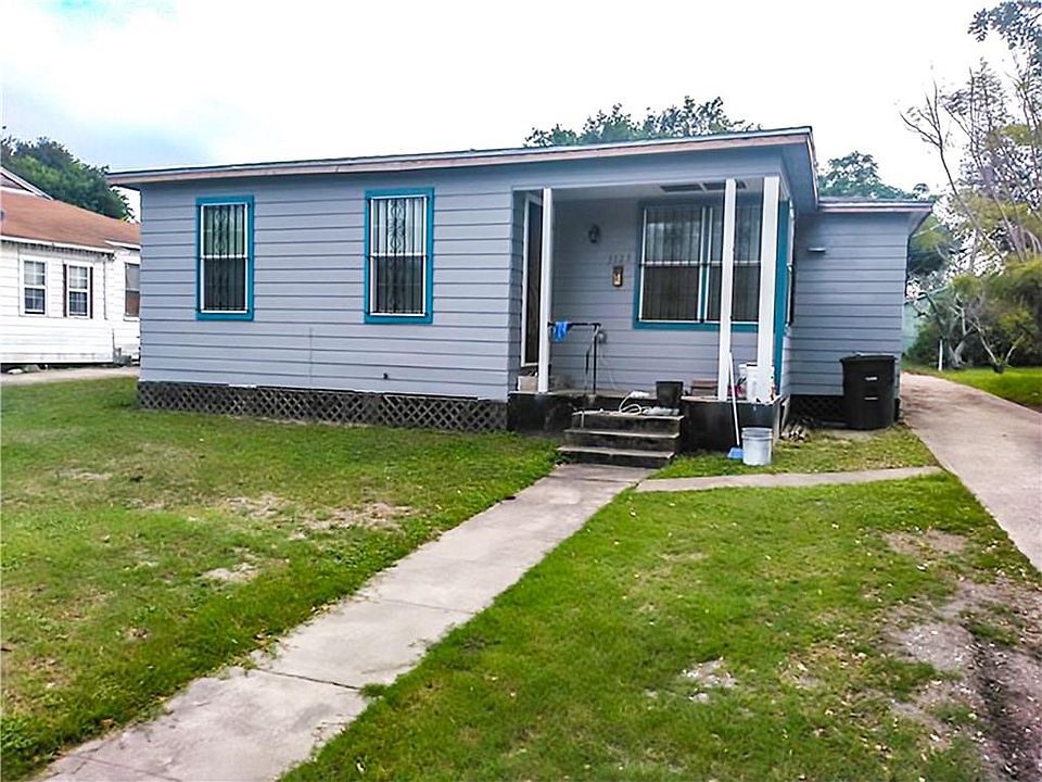 1st image of 3725 Macleod Dr