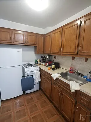 Rented by Hecht Group | media 4