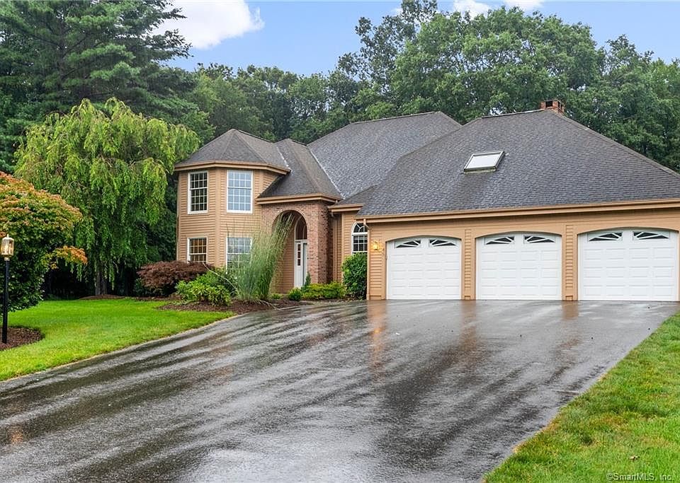 1st image of 245 Grandview Drive