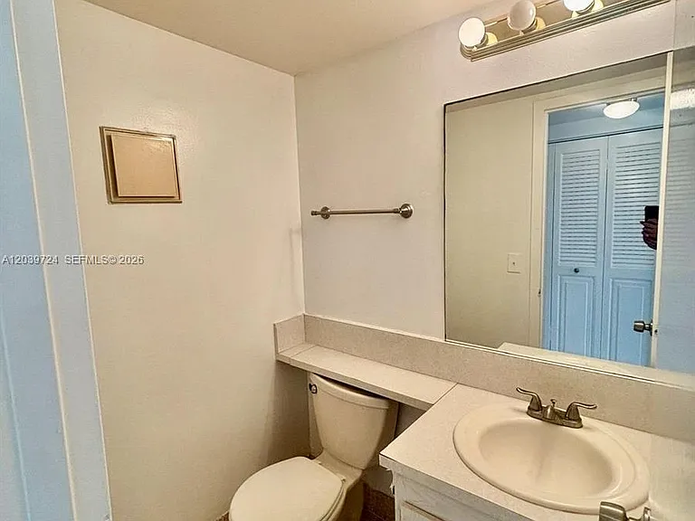 202 Mansfield E #E — Photo 7