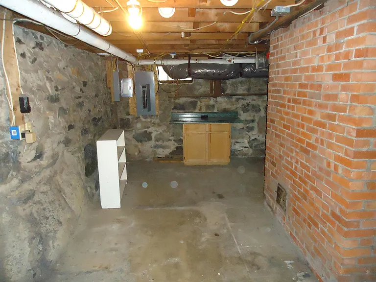 1442 Greystone Ter — Photo 10